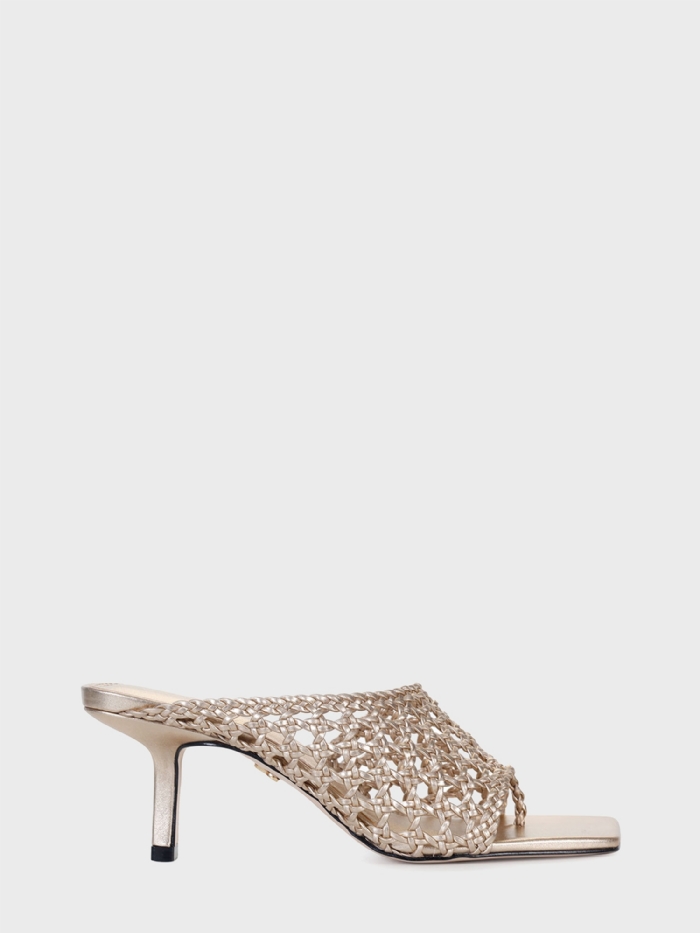 MULE GRETA SATURNO