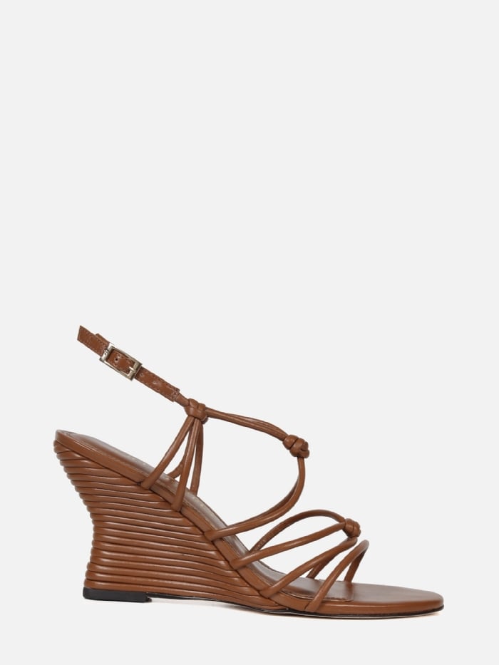 ANABELA KENDAL APPLE