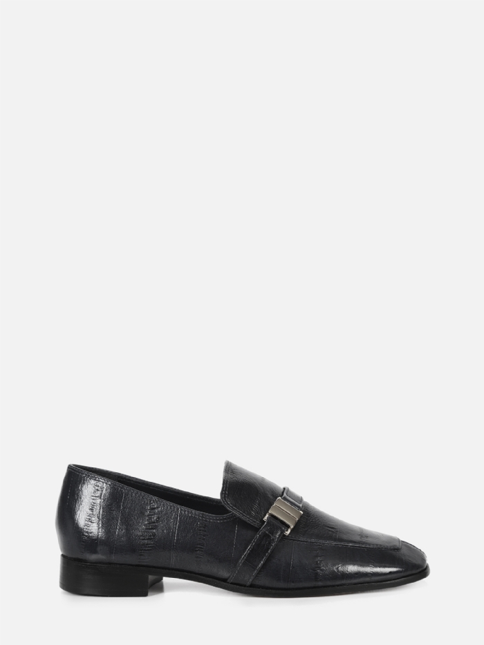 MOCASSIM EM COURO CHIARA DARK BLUE BICO QUADRADO