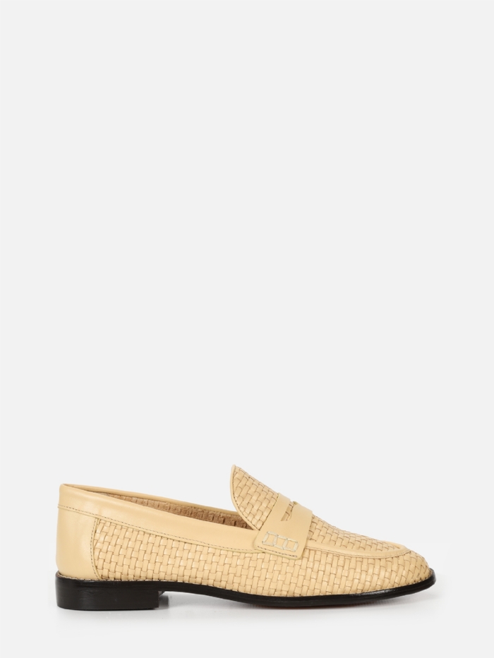 MOCASSIM EM COURO ALICIA LIGHT BUTTER TRESSE