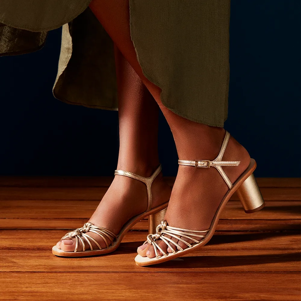 SANDÁLIA AYLA SATURNO