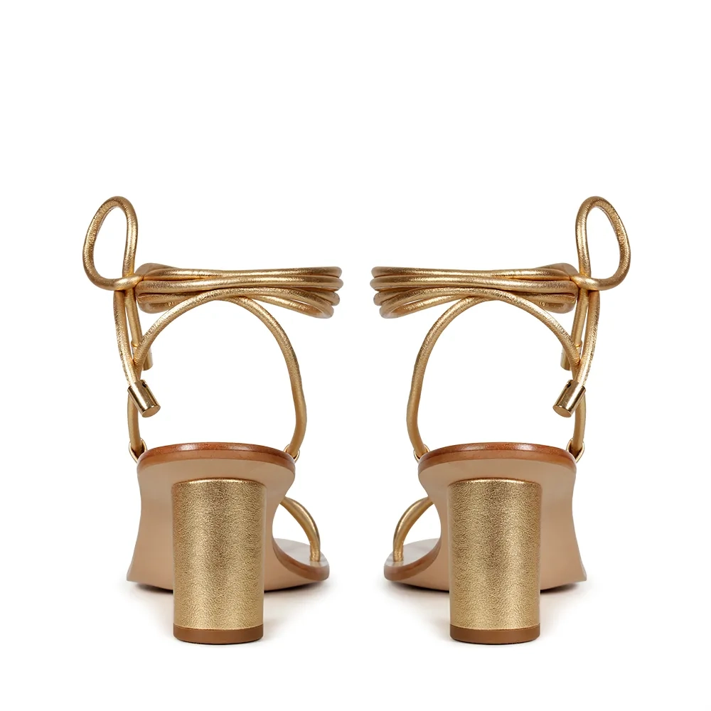 SANDÁLIA MEL DOURADA