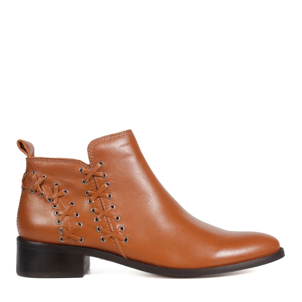 BOTA RAVENA CARAMELO