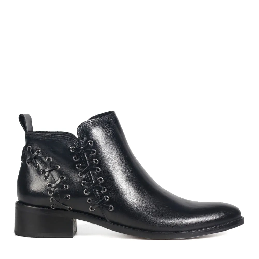 BOTA RAVENA PRETO