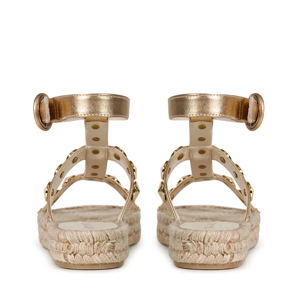 RASTEIRA ANTONELA DOURADO