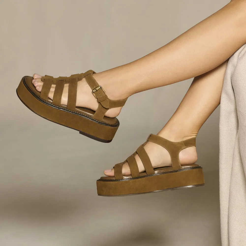 FLATFORM MADSON CAMURÇA CASTANHO