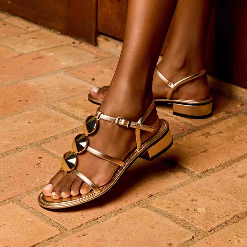 SANDÁLIA DORA SATURNO