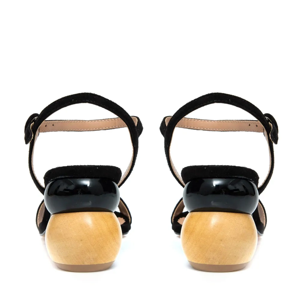 SANDÁLIA SABRINA PRETO