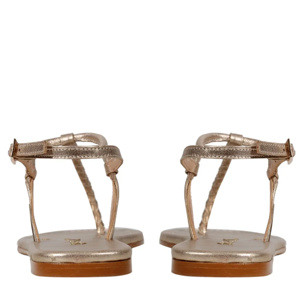 RASTEIRA NINA SATURNO