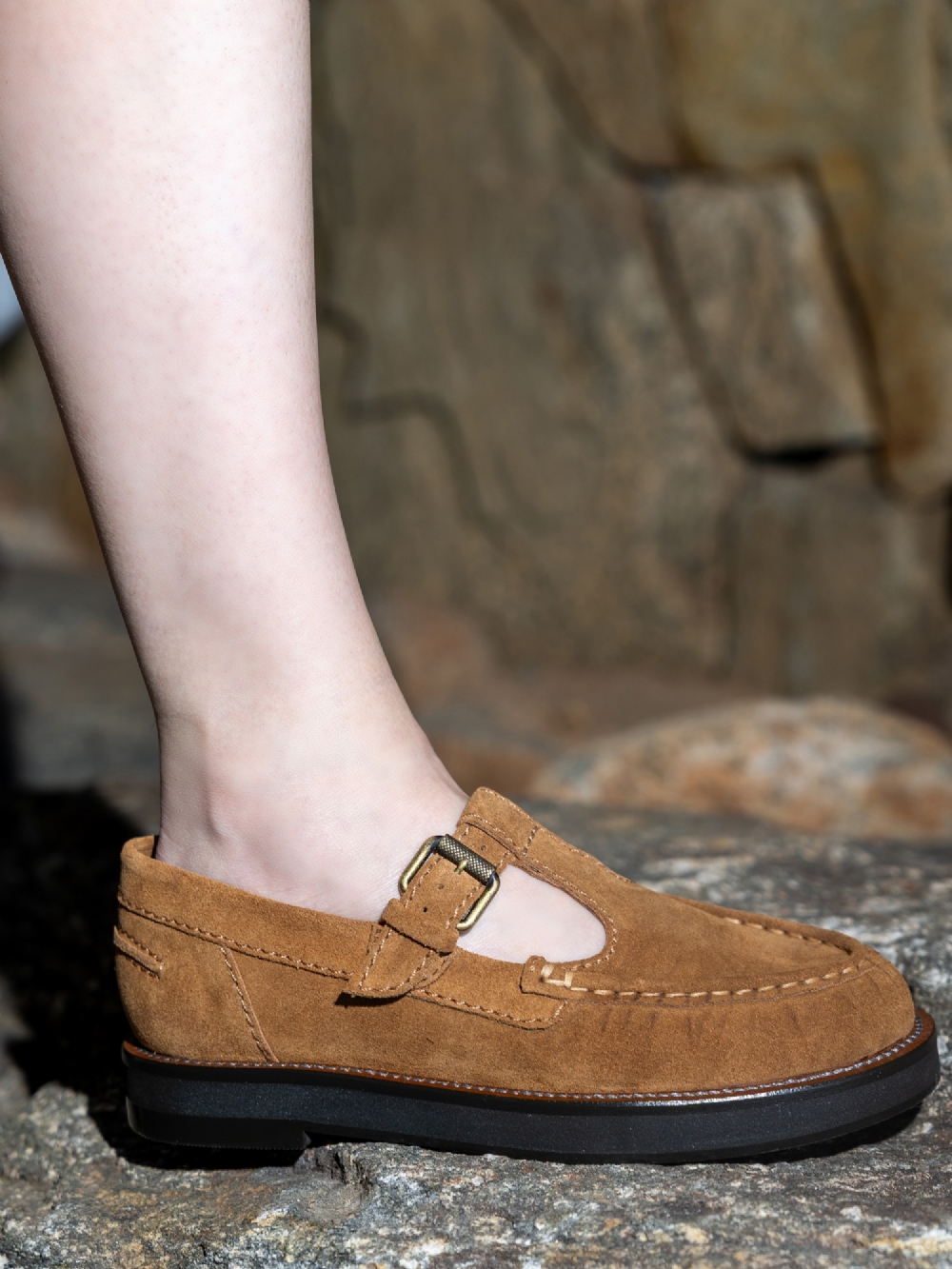 MOCASSIM DE CAMURÇA CARLOTA CANELA T-BAR